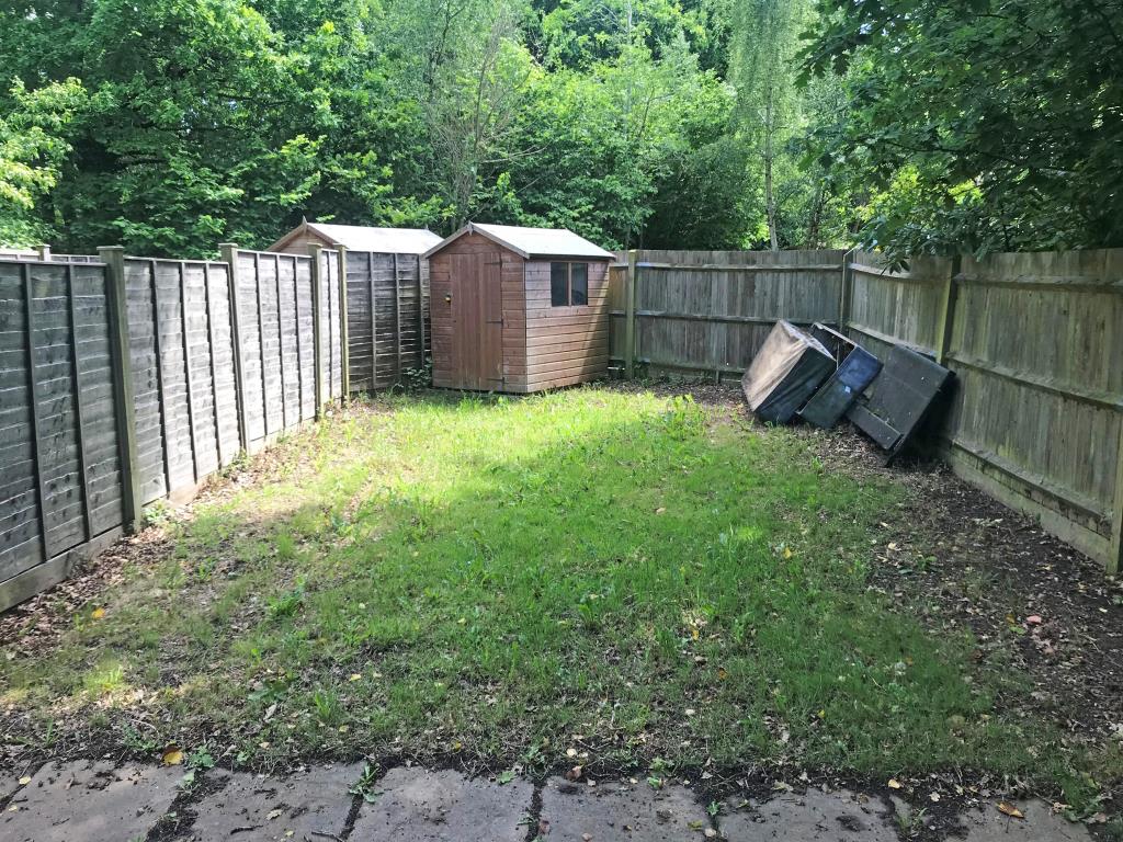 Lot: 73 - END-TERRACE THREE-BEDROOM HOUSE -